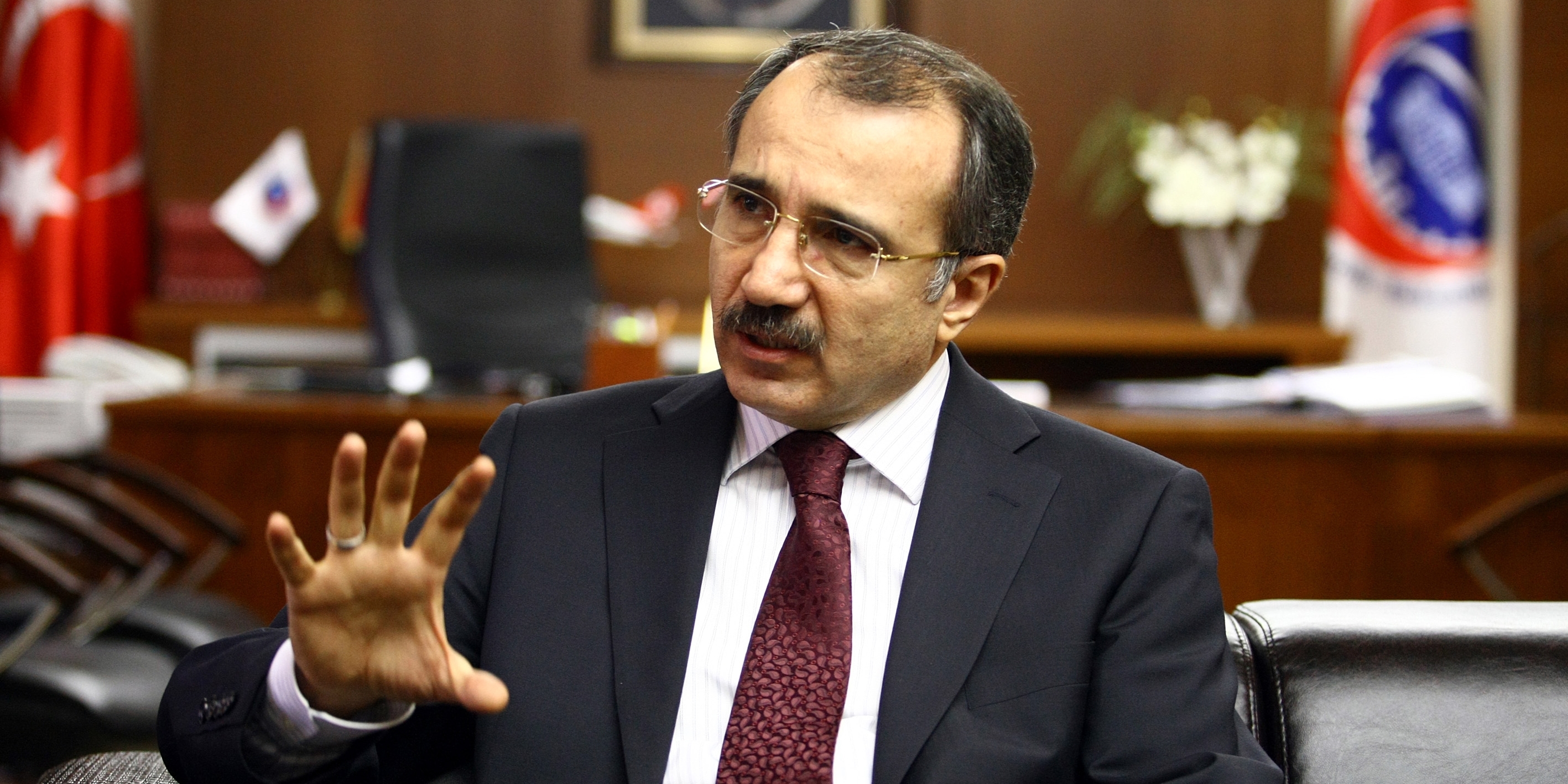 PROF. DR. Ömer DİNÇER'İN ÖZGEÇMİŞİ