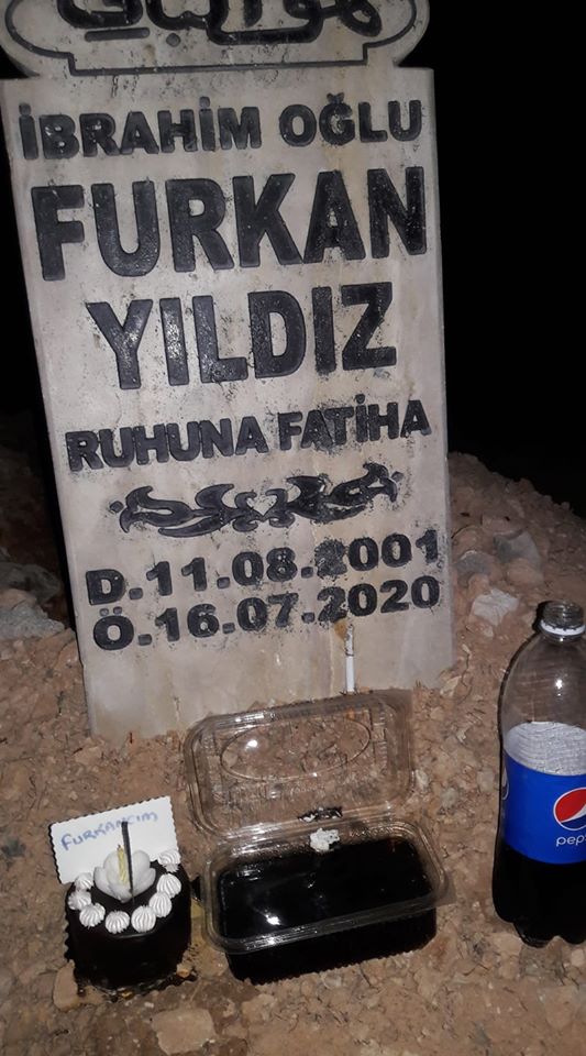 Furkan'ın Mezarı başında doğum gününü kutladı