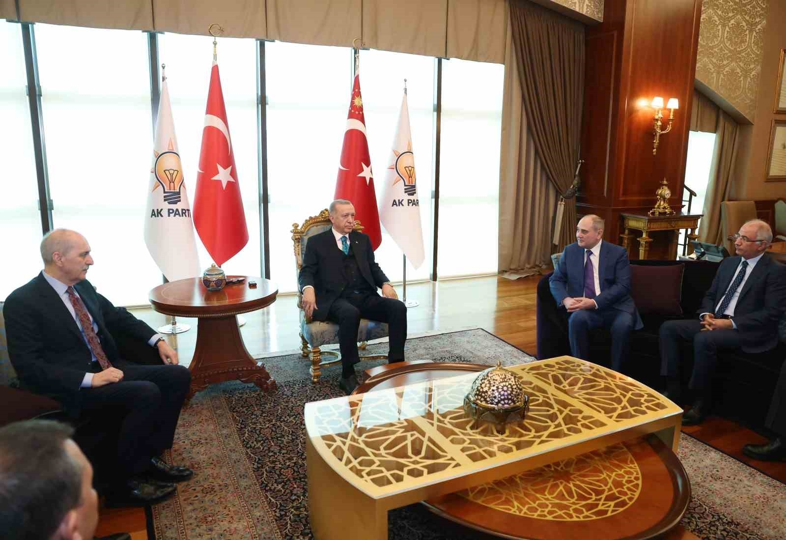 2023/03/cumhurbaskani-erdogan-yeni-azerbaycan-partisi-heyetini-kabul-etti-20230313AW84-3.jpg