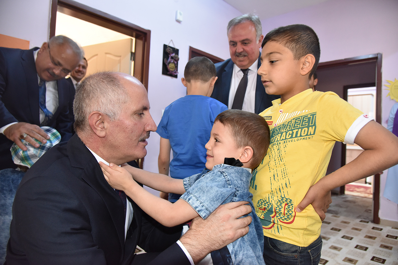Karaman'da Ramazan Bayramı Kutlanıyor