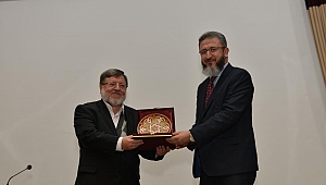 “Hadis karşıtlığının arka planında şüphecilik, inkârcılık, eleştirelcilik var”