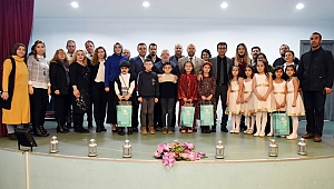 Küçük Öğrencilerden Büyüklerine Masallar