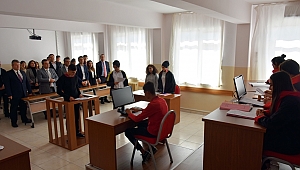 Öğrenciler Hâkim, Savcı, Avukat, Mübaşir, Sanık ve Davacı Oldu