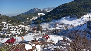  Beyaza bürünen yaylalarda kartpostallık manzaralar