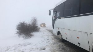 Bünyan'da kar yağışı etkisini sürdürüyor