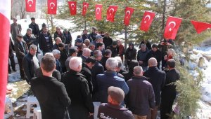 Fikret Ünlü ölümünün birinci yılında mezarı başında anıldı