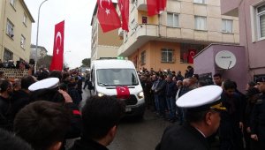 İdlib'de şehit olan uzman çavuşun cenazesi Tuzla'daki evine getirildi