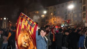 Karaman'da Galatasaraylı taraftarların galibiyet sevinci