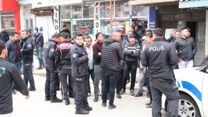 Kendilerini polis olarak tanıtıp gasp yapan 6 kişi yakalandı