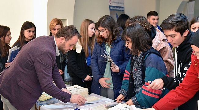 KMÜ, Silifke'de öğrencilerle buluştu