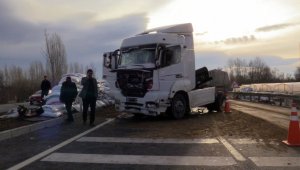 Konya'da iki tır çarpıştı: 1 ölü