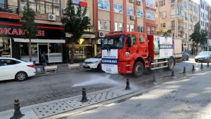Akdeniz'de cadde ve sokaklar dezenfekte ediliyor