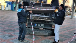 BELEDİYE OTURMA BANKLARINI KALDIRIYOR
