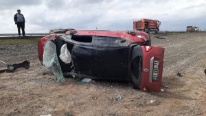 Ereğli'de otomobil attı: 3 yaralı