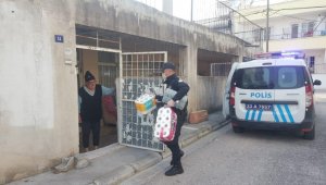 Evinden çıkamayanlara polis desteği