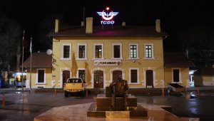 Karaman'da tren garı ve otobüs terminali sessizliğe büründü