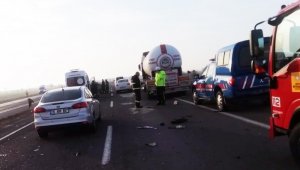 Karapınar'da LPG tankeri ile otomobil çarpıştı: 4 yaralı