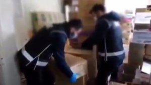 Konya'da stok yapılan 142 bin adet maske ve eldiven ele geçirildi