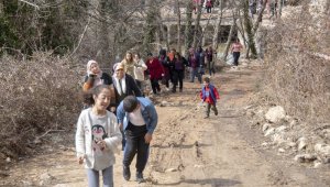 Mersin'de kadınlar doğa yürüyüşünde buluştu