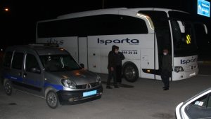 Şehirler arası seyahat eden yolcu otobüslerinde polis denetimi sıklaştı