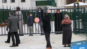 Umreden dönenlerin karantina süreci devam ediyor