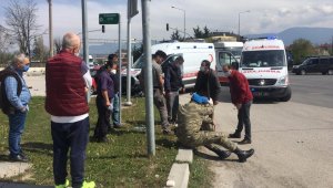 Bolu'da, askeri ambulans otomobille çarpıştı: 5 yaralı