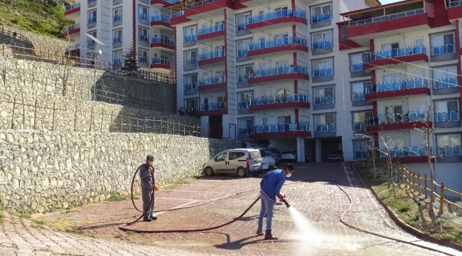 Ermenek'te bir apartman karantinaya alındı