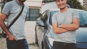 Fransa'da fişi çekilmek istenen hasta ambulans uçakla Konya'ya getirildi