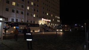 İtalya'dan getirilen 194 Türk vatandaşı Karaman'da yurda yerleştirildi