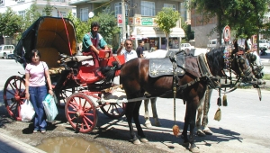 KARAMAN'DA FAYTONLU SERVİS...