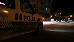 Karaman'da silahla oynayan bir kişi kazayla kendini vurdu