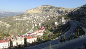 Karaman'ın Ermenek ilçesinde 9 mahalle ve bir köy karantinaya alındı