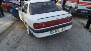 Karamanlı sürücü Uşak'ta kaza yaptı : 1 yaralı