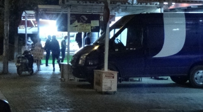 Kısıtlama bitti diye açılan marketler polis tarafından kapatıldı