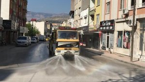 Mut'ta sokaklar ve iş yerleri dezenfekte ediliyor