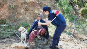 Anamur ilçesinde Kayıp olarak aranan kadın ormanlık alanda bulundu