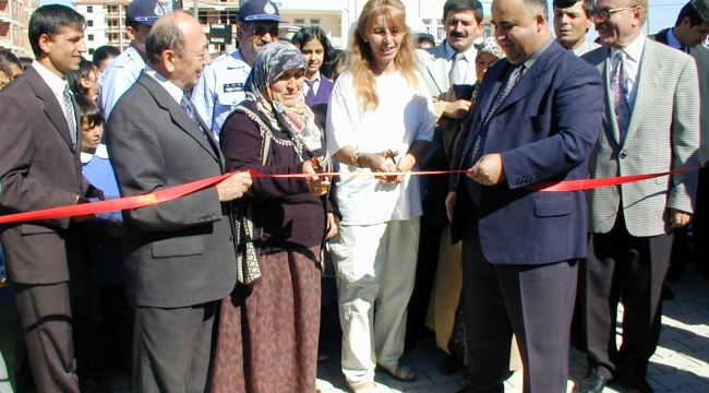 GEVHER HATUN MAHALLESİ'NE ÇOCUK PARKI