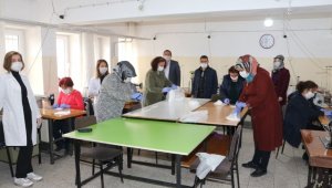 Halk Eğitim Merkezi maske üretimine başladı