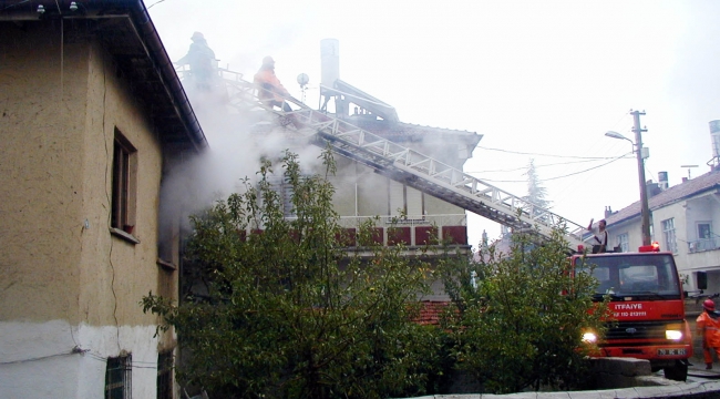 - KARAMAN'DA EV YANGINI