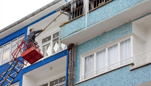 KARAMAN'DA İTFAİYE'NİN BUZ OPERASYONU