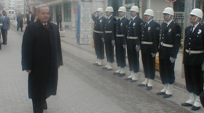 KARAMAN VALİSİ İSMET METİN GÖREVİNE BAŞLADI
