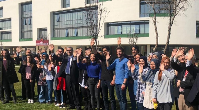 KONUK: 19 MAYIS, HERKESİN SON BEKLEDİĞİ BİR DÖNEMDE, MİLLETİMİZİN YENİ VE GÜÇLÜ BİR BAŞLANGIÇ YAPTIĞI TARİHTİR