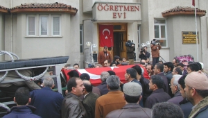ÖĞRETMENEVİ MÜDÜR YARDIMCISI TOPRAĞA VERİLDİ