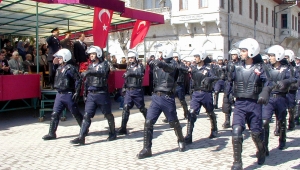 POLİS HAFTASI KARAMAN'DA TÖRENLERLE KUTLANDI