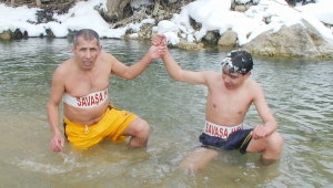 SOĞUK SUDA SAVAŞA PROTESTOSU...
