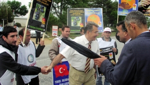 TEKEL SUMA İŞÇİLERİ BAYKAL'DAN DESTEK İSTEDİ...