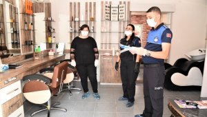 Toroslar'da berber ve kuaförler denetlendi