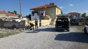 Karaman'da iki katlı müstakil ev karantinaya alındı