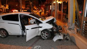 Karaman'da otomobiller çarpıştı: 2 yaralı
