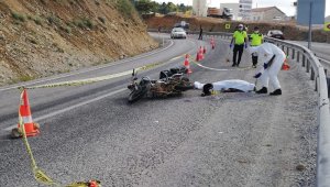 Karaman'da virajı alırken devrilen motosikletin sürücüsü hayatını kaybetti
